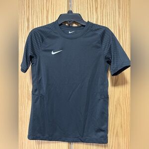 Black dri fit Nike shirt